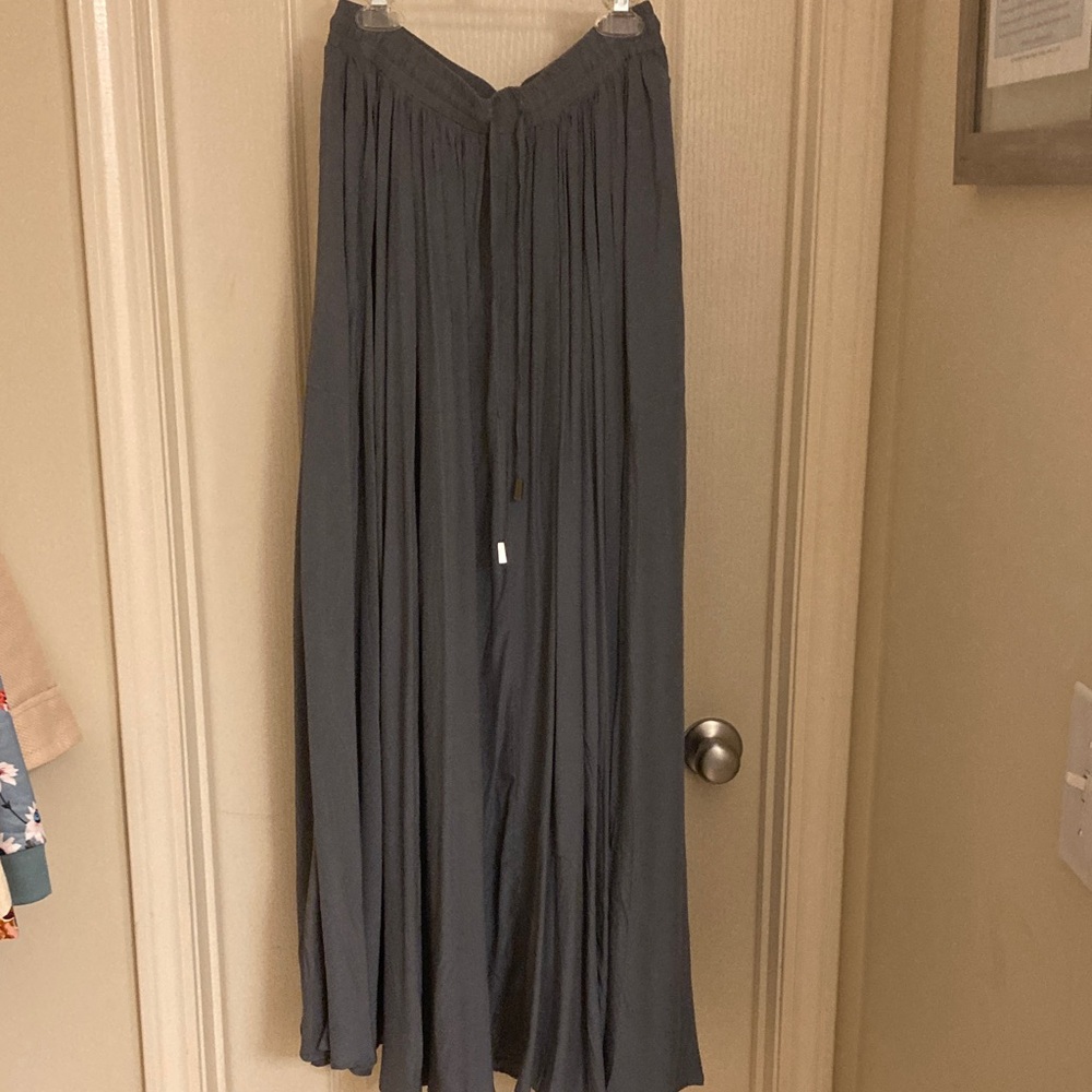 Easel Gray Flowy Skirt